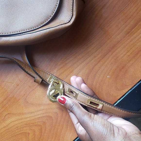 SALE!!Michael Kors Brown Crossbody Bag - Picture 3 of 8